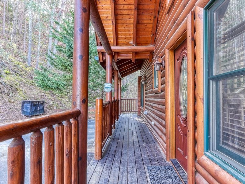2216 Quiet Valley, Sevierville, TN 37862