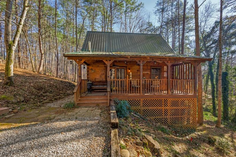 2837 Easy St, Sevierville, TN 37862