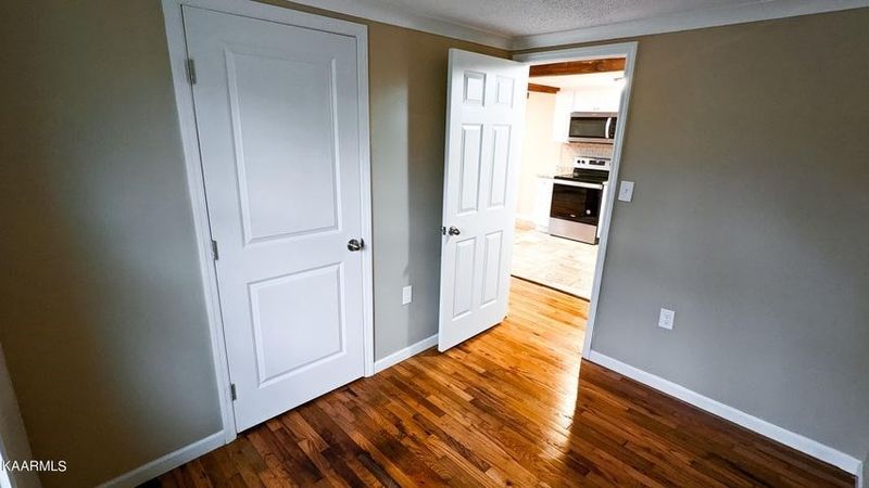 1000 1st Ave, Lenoir City, TN 37771