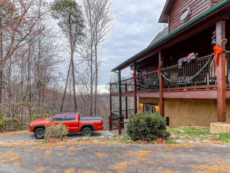 3303 Sugar Maple Loop, Sevierville, TN 37862