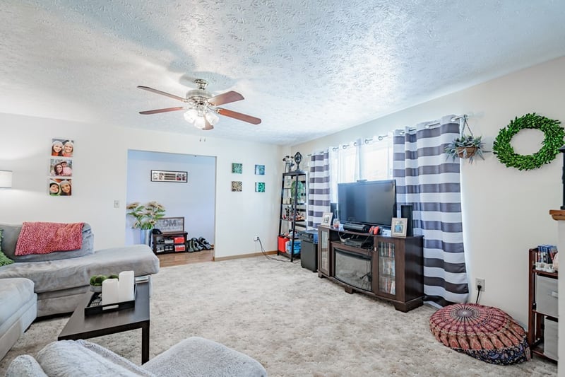 7028 Town Creek Rd, Lenoir City, TN 37772