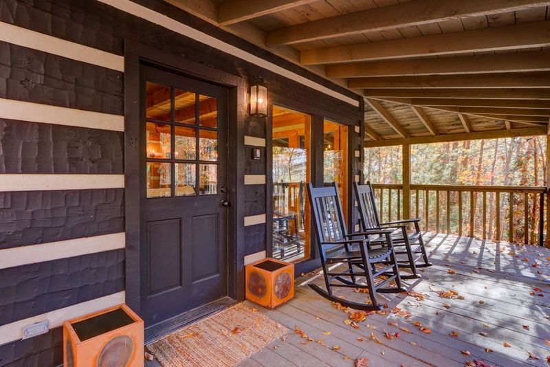 2030 Bluff Mountain Rd, Sevierville, TN 37876