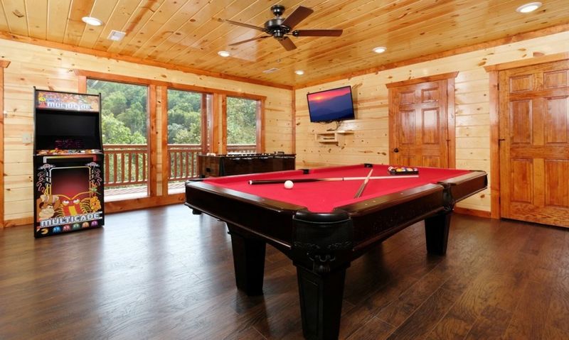 3322 Smoky Ridge Way, Sevierville, TN 37862