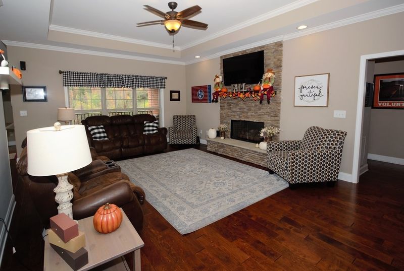 1320 Sugarland Cir, Sevierville, TN 37862