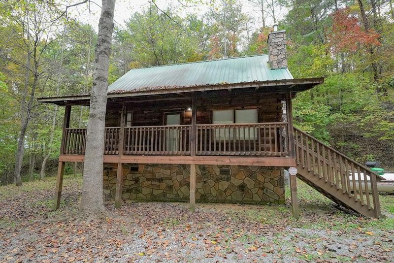 1054 Sunrise Blvd #MORNNDEAR, Sevierville, TN 37876