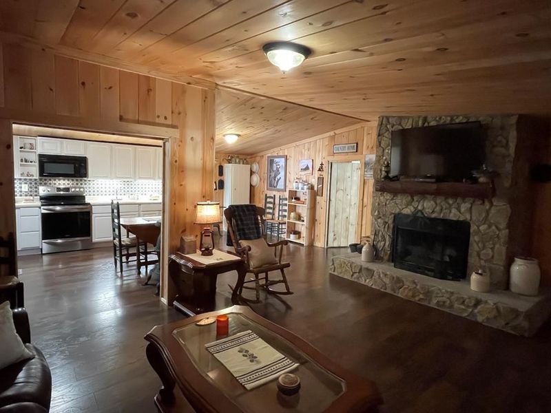 732 Autumns Peak Way, Sevierville, TN 37876