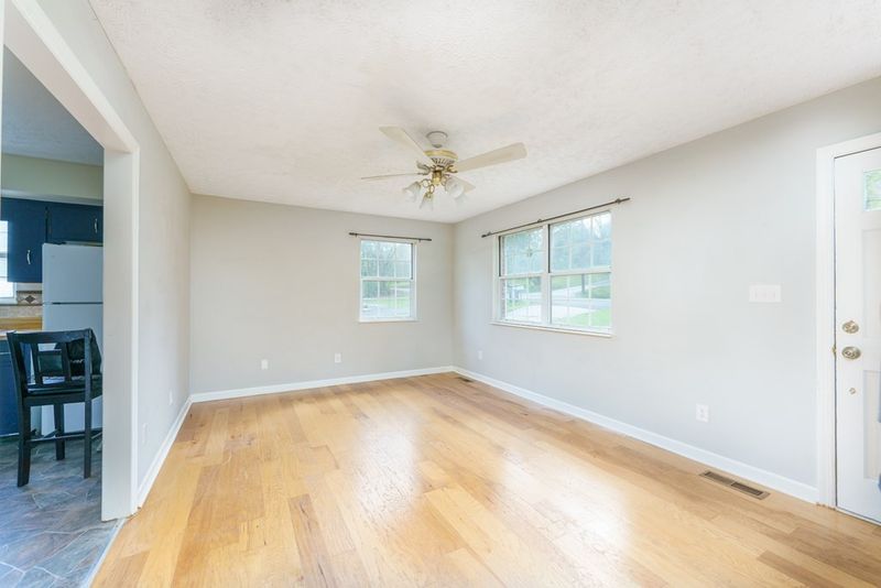 6301 Ruggles Ferry Pike, Knoxville, TN 37924