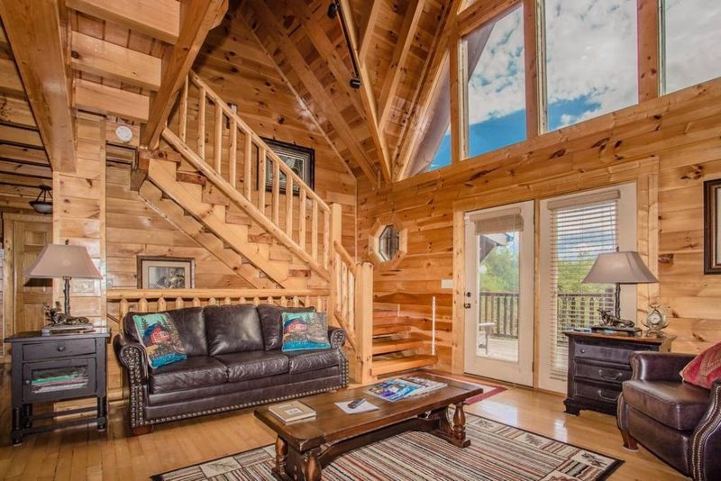 3132 Mountain Grace Way, Sevierville, TN 37876