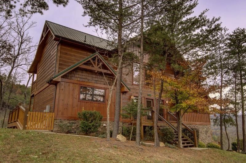 1353 Parkview Vista Way, Sevierville, TN 37862