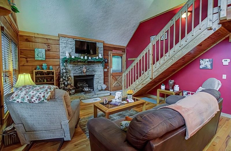 3519 Country Pines Way #NITEOWL, Sevierville, TN 37876