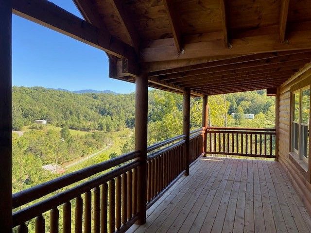 3310 Grace Way, Sevierville, TN 37876