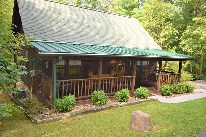 1836 Laurel Valley Way, Sevierville, TN 37862