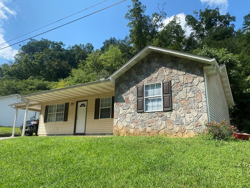 814 Union Dell Ct, Sevierville, TN 37876