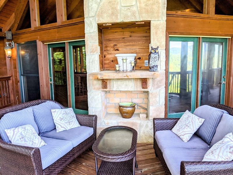 2347 Headrick Lead, Sevierville, TN 37862