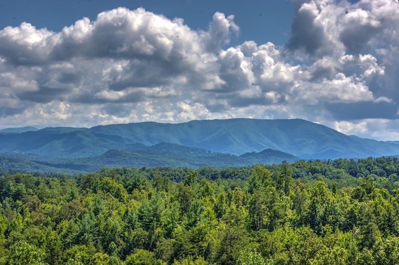 1633 Nicoha Blvd #CUBHOUSE, Sevierville, TN 37862