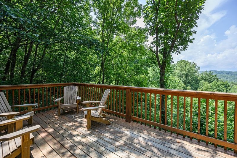 4296 Powdermill Estates Rd, Sevierville, TN 37876