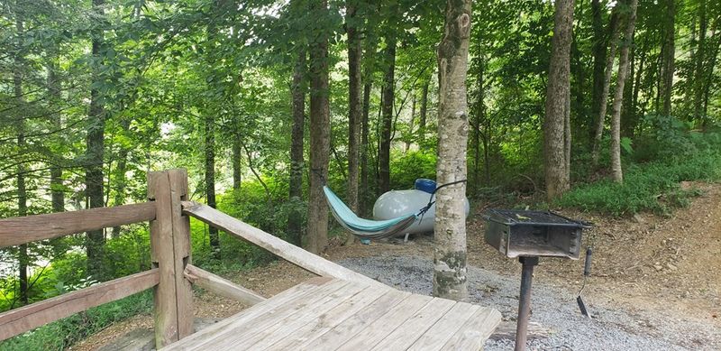 3346 Arnold Pw, Sevierville, TN 37876