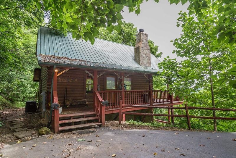 2454 Majestic View Way, Sevierville, TN 37862