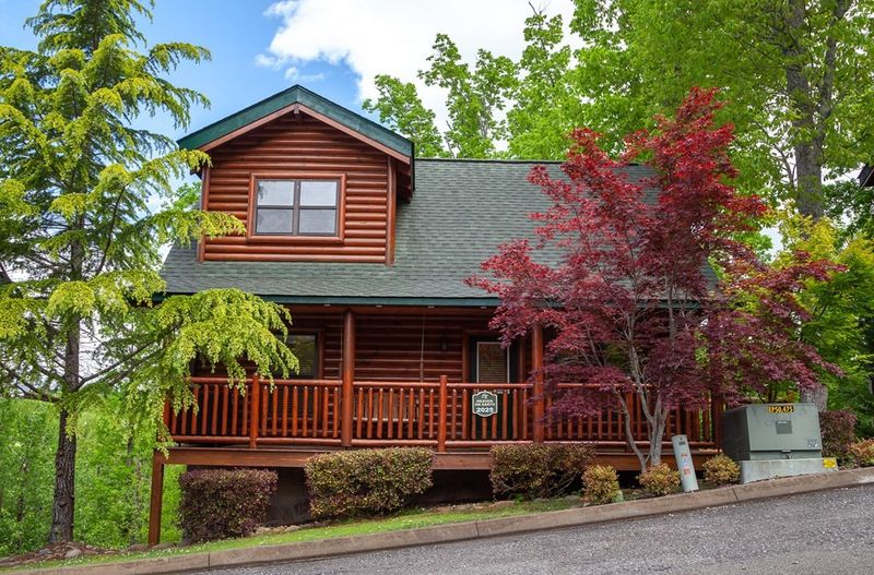 2025 Bear Creek Way #HEAVENONEARTH, Sevierville, TN 37862