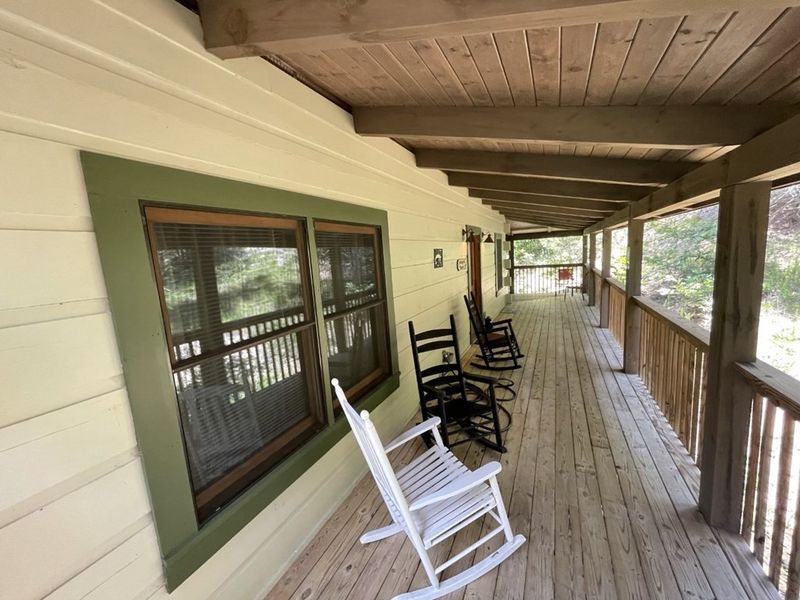 1122 Carroll Hill Ln, Sevierville, TN 37876