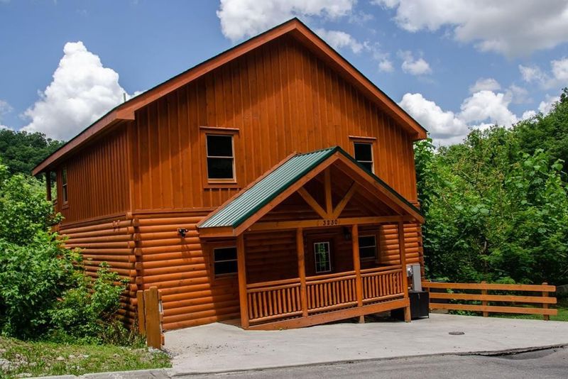 3230 Smoky Ridge Way, Sevierville, TN 37862