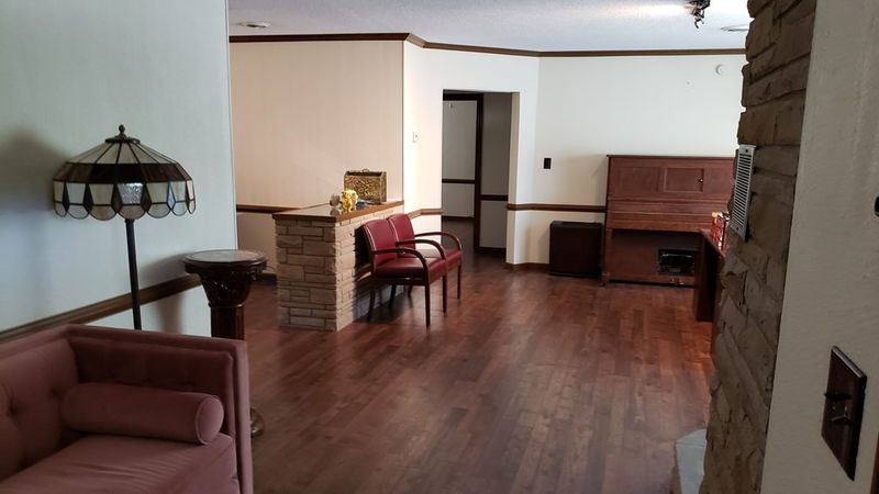 733 Main, Sevierville, TN 37862