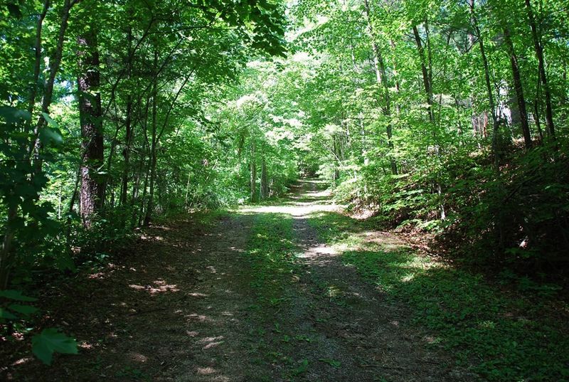 1754 Stinnett Rd, Sevierville, TN 37876