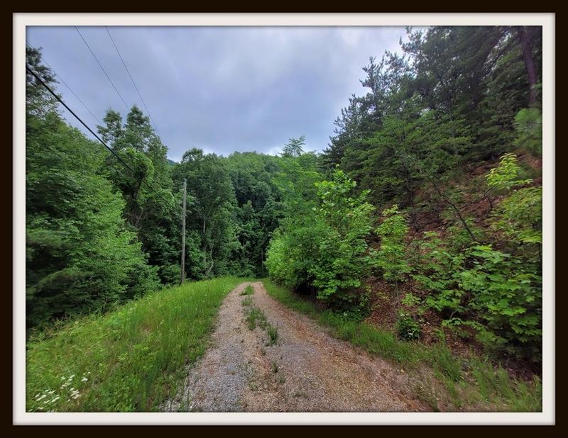 2526 Perry Circle Way Lot 25&26, Sevierville, TN 37862