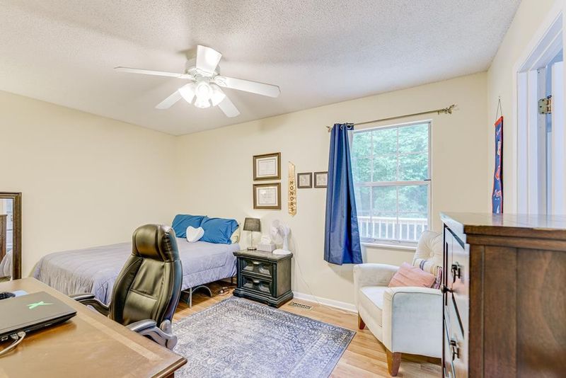 1612 Buttercup Cir, Knoxville, TN 37921