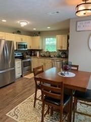 369 Red Bud Ln, Sevierville, TN 37876