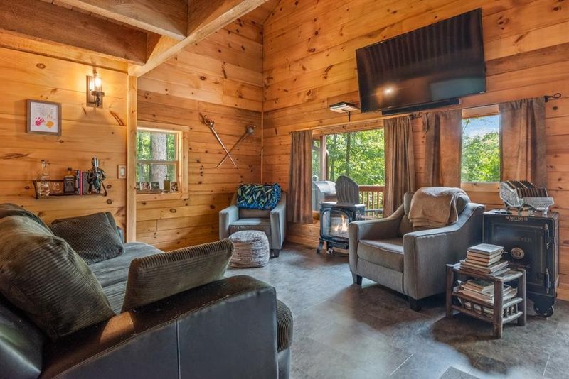 1519 Deer Browse Way, Sevierville, TN 37876