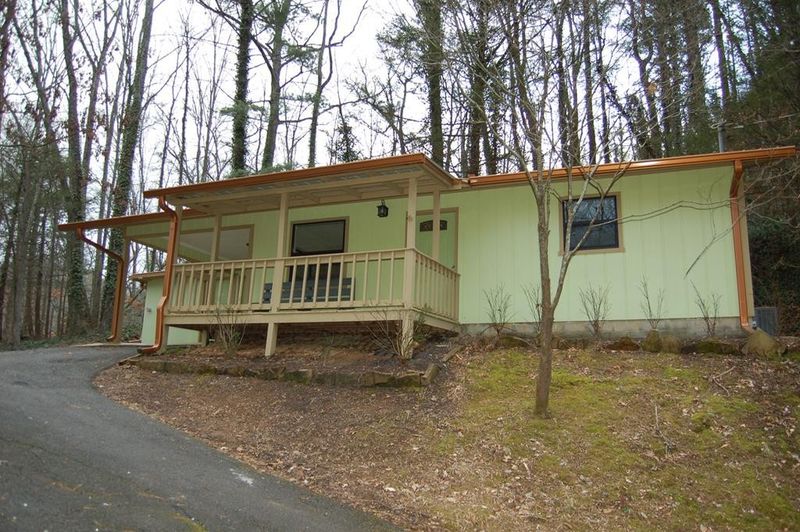 2220 Cove Creek, Sevierville, TN 37862