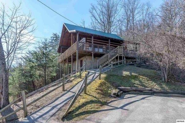 1910 Bluff Rg, Sevierville, TN 37876