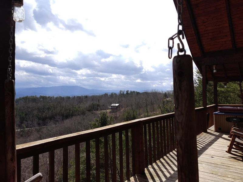 1910 Bluff Rg, Sevierville, TN 37876