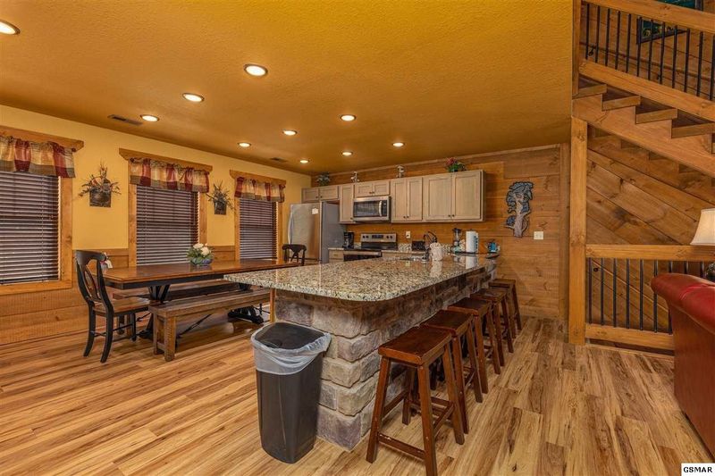 54 Whittlers Way, Sevierville, TN 37876