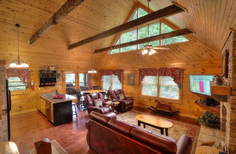 2017 Cluster Oak Way, Sevierville, TN 37876