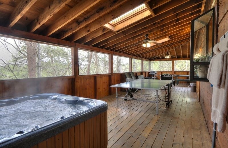2030 Whispering Pines Way, Sevierville, TN 37876
