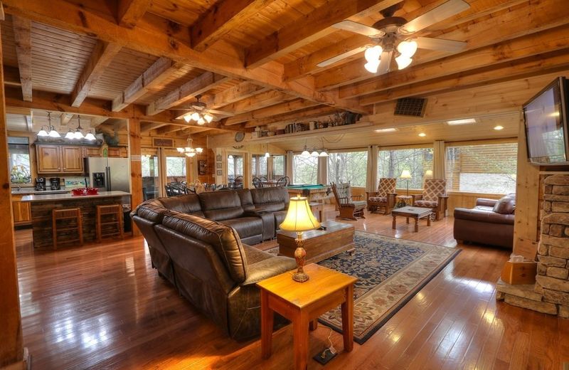 2030 Whispering Pines Way, Sevierville, TN 37876