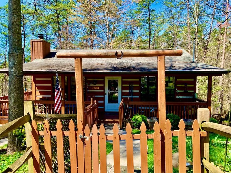 1902 Kindred Way, Sevierville, TN 37876