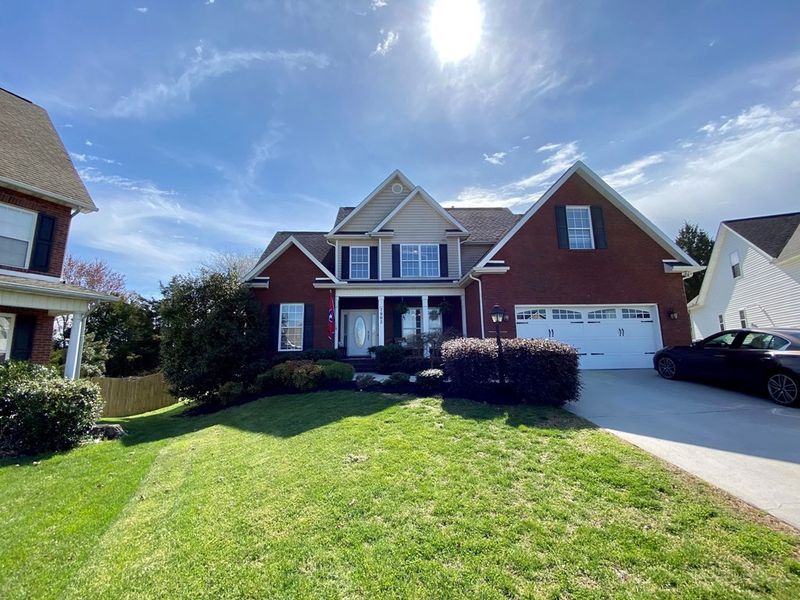7802 Chillingsworth Ln, Knoxville, TN 37938