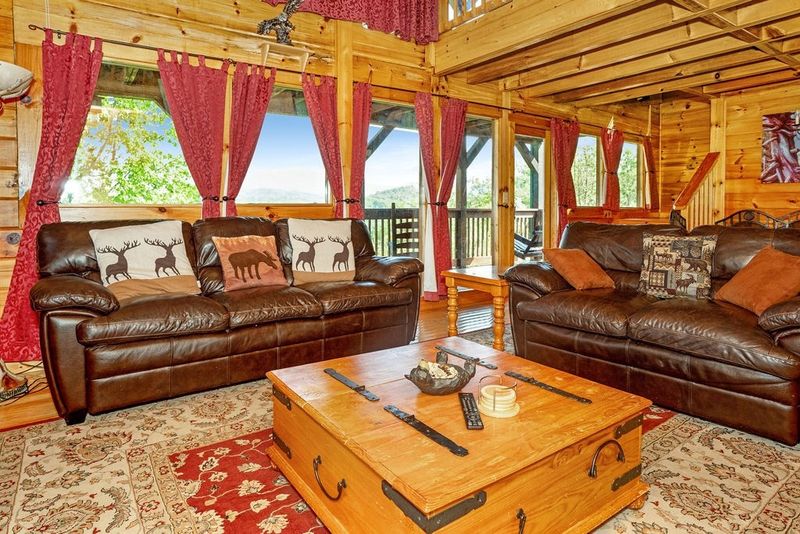1817 Starr St #ONEAGLESWINGS, Sevierville, TN 37876