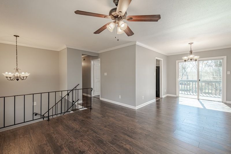 713 Meadecrest Dr, Knoxville, TN 37923