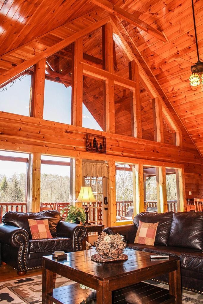 3122 Mountain Grace Ln, Sevierville, TN 37876