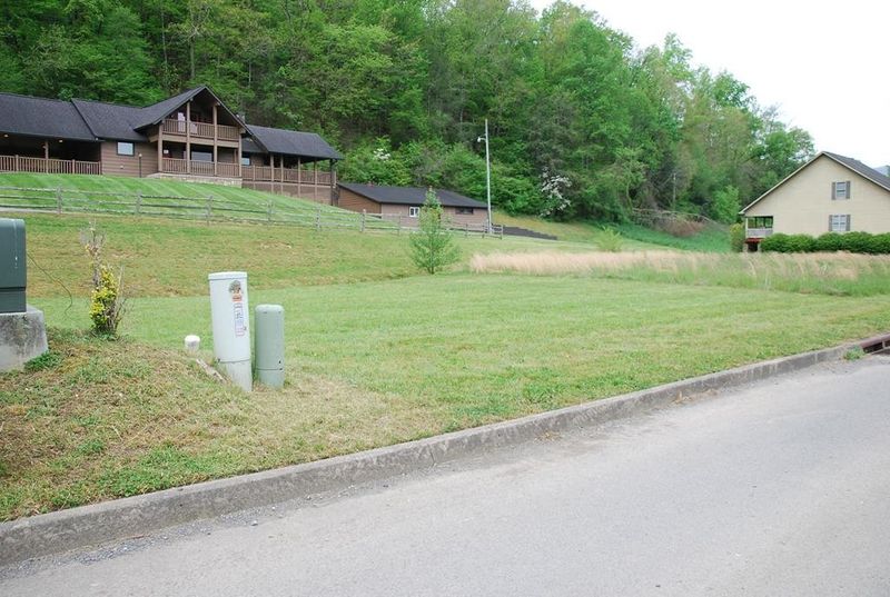 3111 Cherokee Valley Dr Lot 32, Sevierville, TN 37862