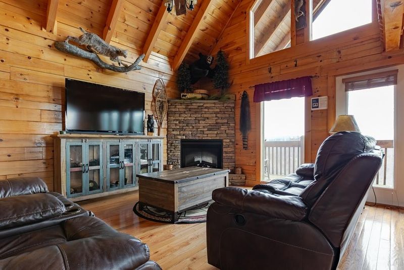 1828 Billard, Sevierville, TN 37876