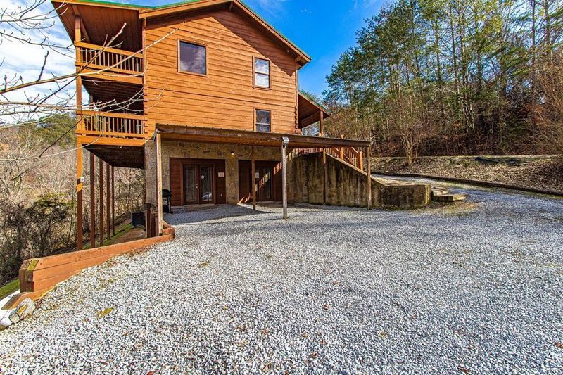 2613 Willow Heights Way, Sevierville, TN 37876