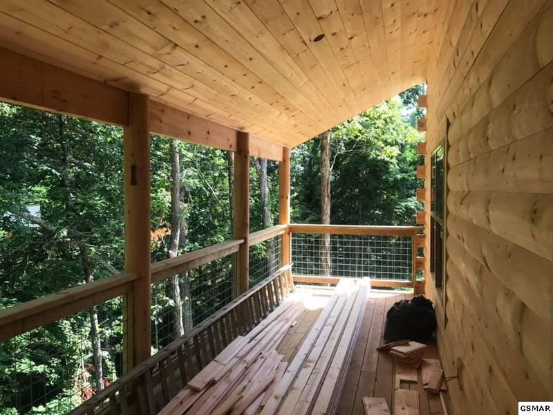 130 Bear Valley Dr, Sevierville, TN 37876