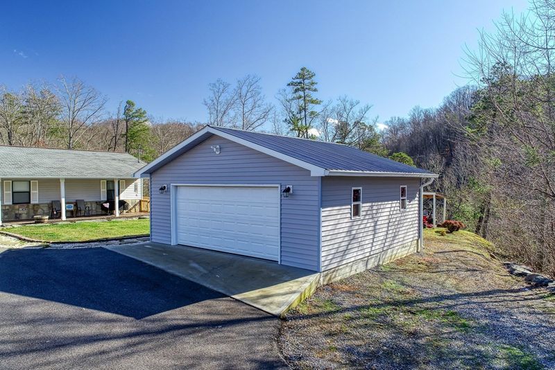 2240 Woodcock Trl, Sevierville, TN 37876