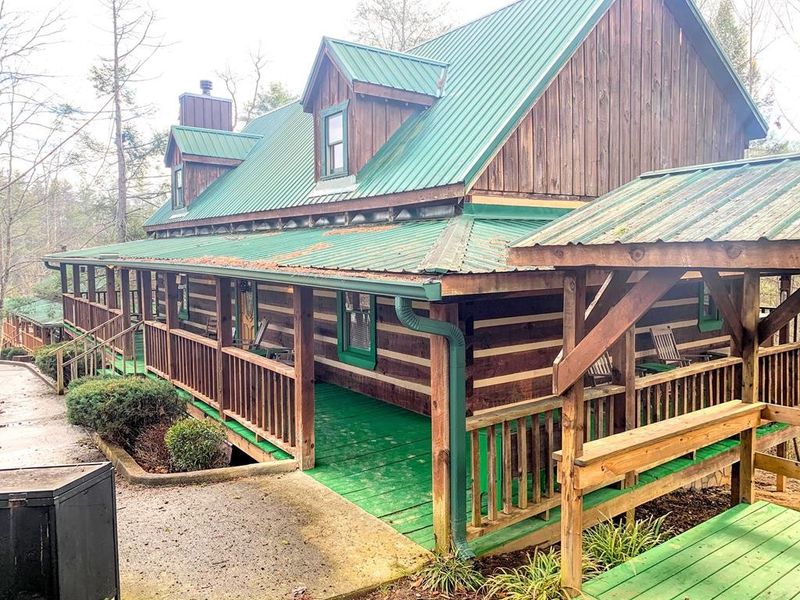 1515 Bluff Ridge Rd #LAUGHINGBEAR, Sevierville, TN 37876