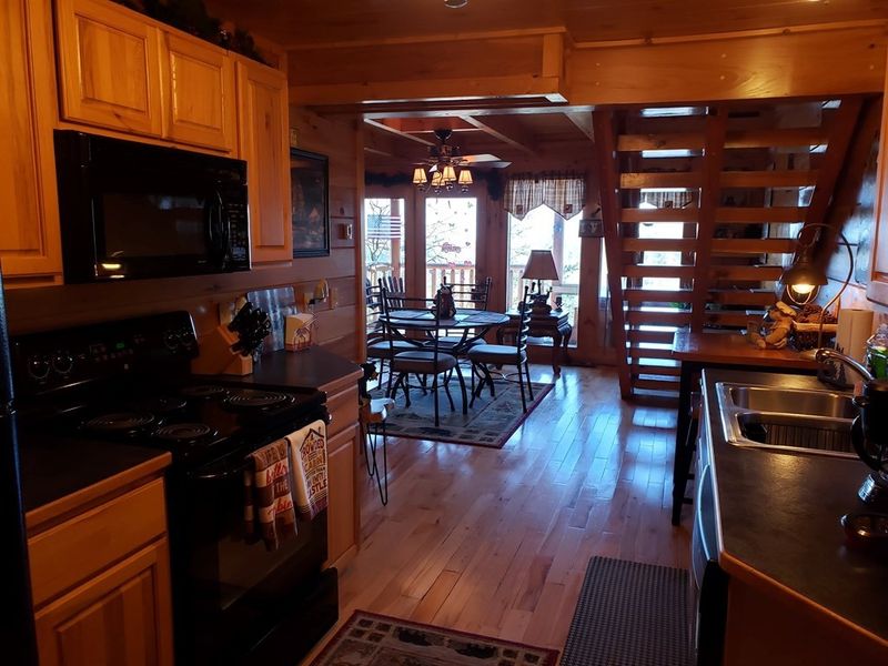 1721 High Rock Way, Sevierville, TN 37862